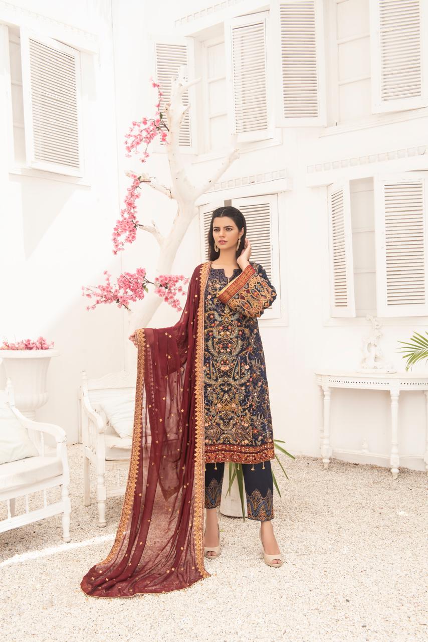 Elegant Crinkle Ensemble – Luxe Festive Edit (Design 7)
