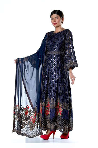“Gul-e-Noor” Traditional Maxi Set – Crinkle Embroidery (07)