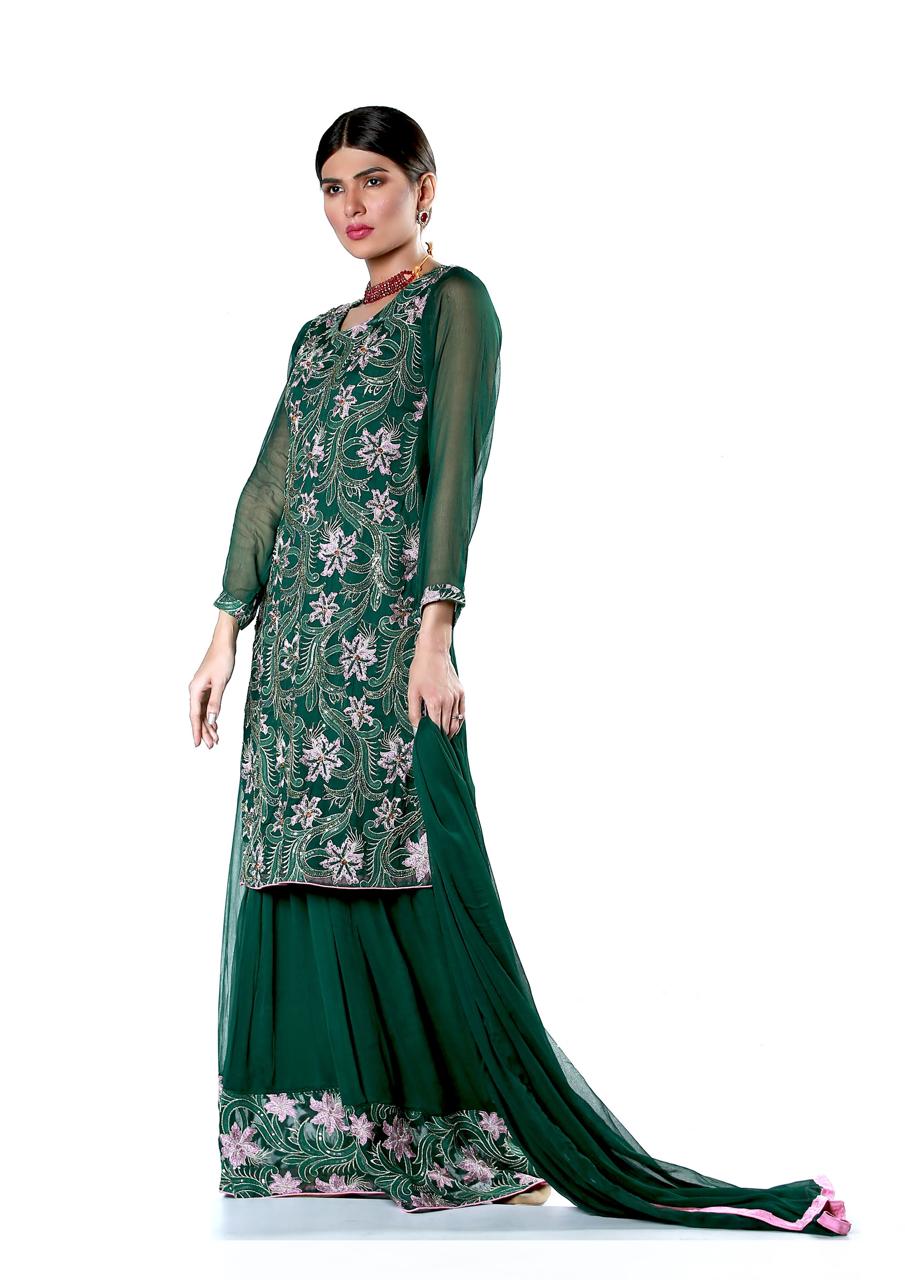 Royal Embroidered Crinkle Gharara Suit – Signature Edit (6)