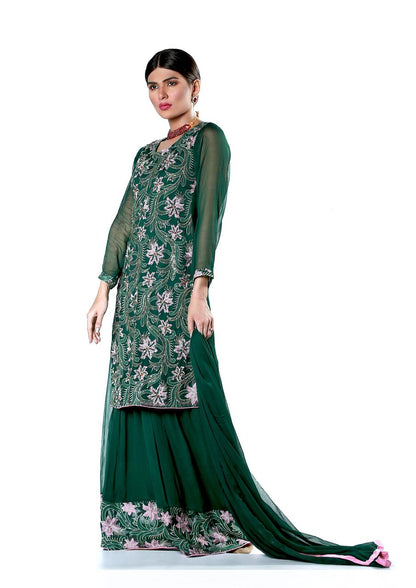 Royal Embroidered Crinkle Gharara Suit – Signature Edit (6)