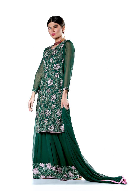 Royal Embroidered Crinkle Gharara Suit – Signature Edit (6)