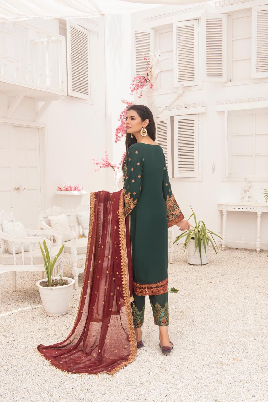 Elegant Crinkle Ensemble – Luxe Festive Edit (Design 6)