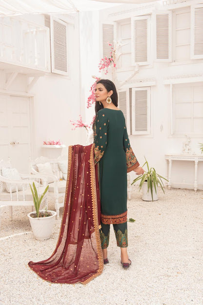 Elegant Crinkle Ensemble – Luxe Festive Edit (Design 6)