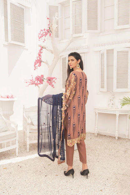 Elegant Crinkle Ensemble – Luxe Festive Edit (Design 5)