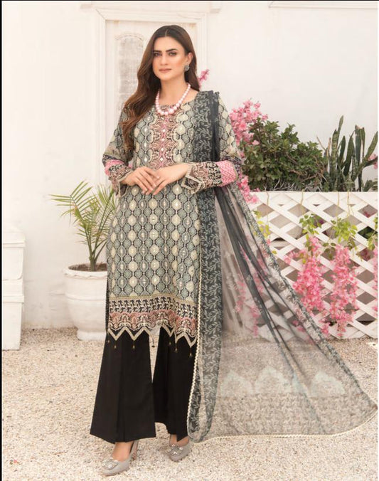 Summer Luxe Lawn Suit – Digital Print with Chiffon Dupatta (21)